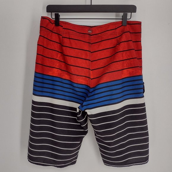 Quiksilver Cargo Side Pocket Red Black Blue & White Striped Surf Board Shorts - Picture 5 of 8